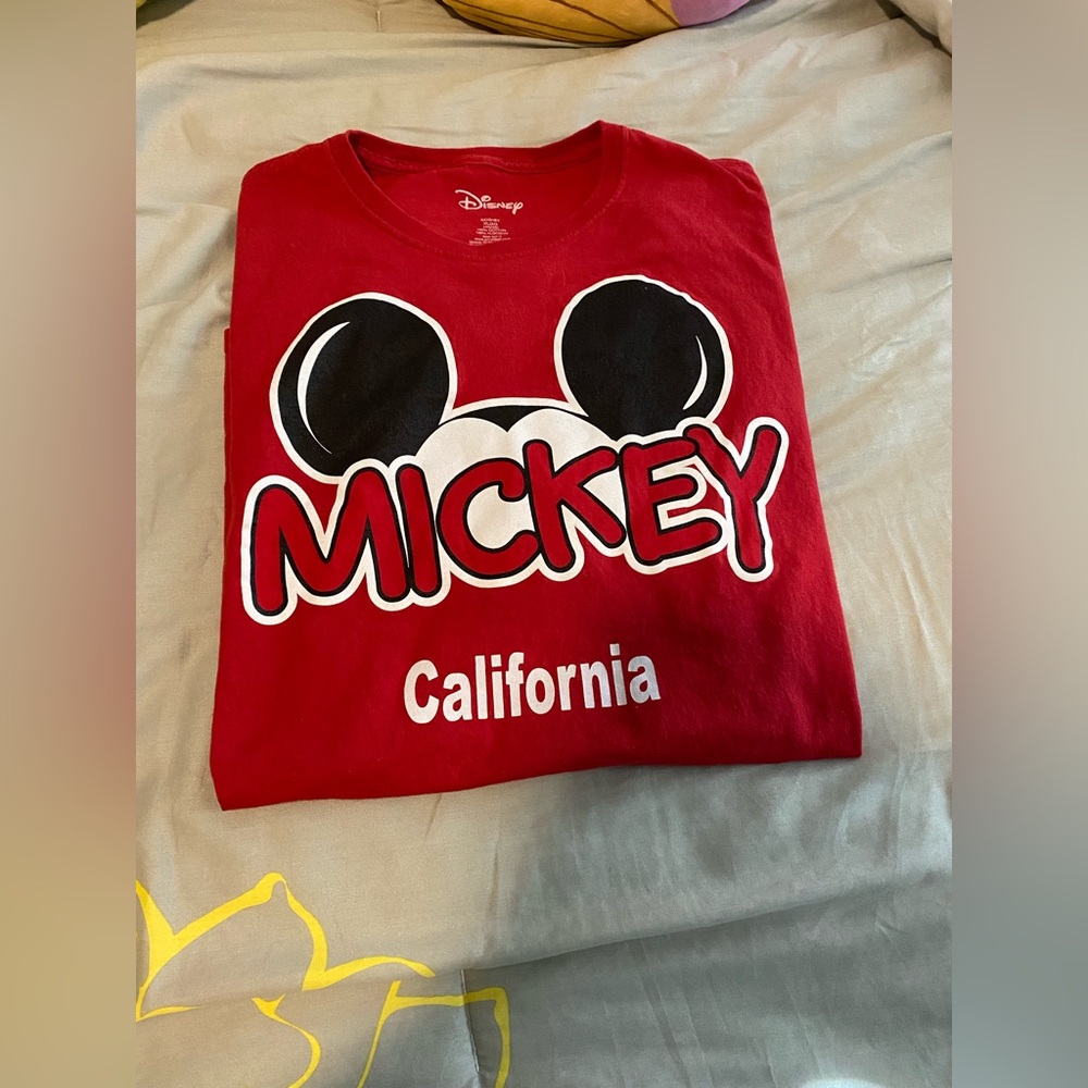 💰5/$25 Disney Mickey Mouse Shirt XL